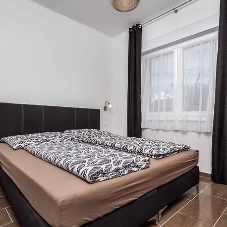 Holiday home In 42284